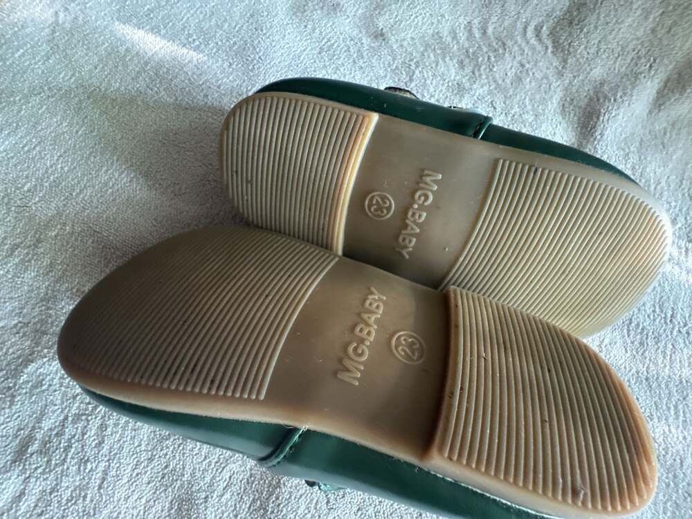 MG Baby Green Vintage Wingtip Mary Jane Toddler Shoes - Picture 3 of 4